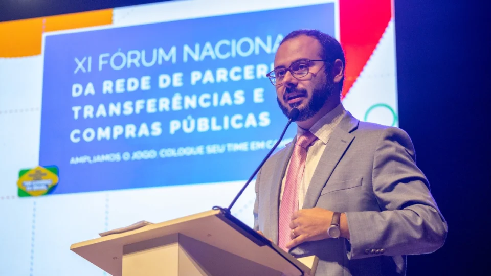 Governo pretende parcelar em até 12 anos dívidas de MEIs em impostos, diz ministro