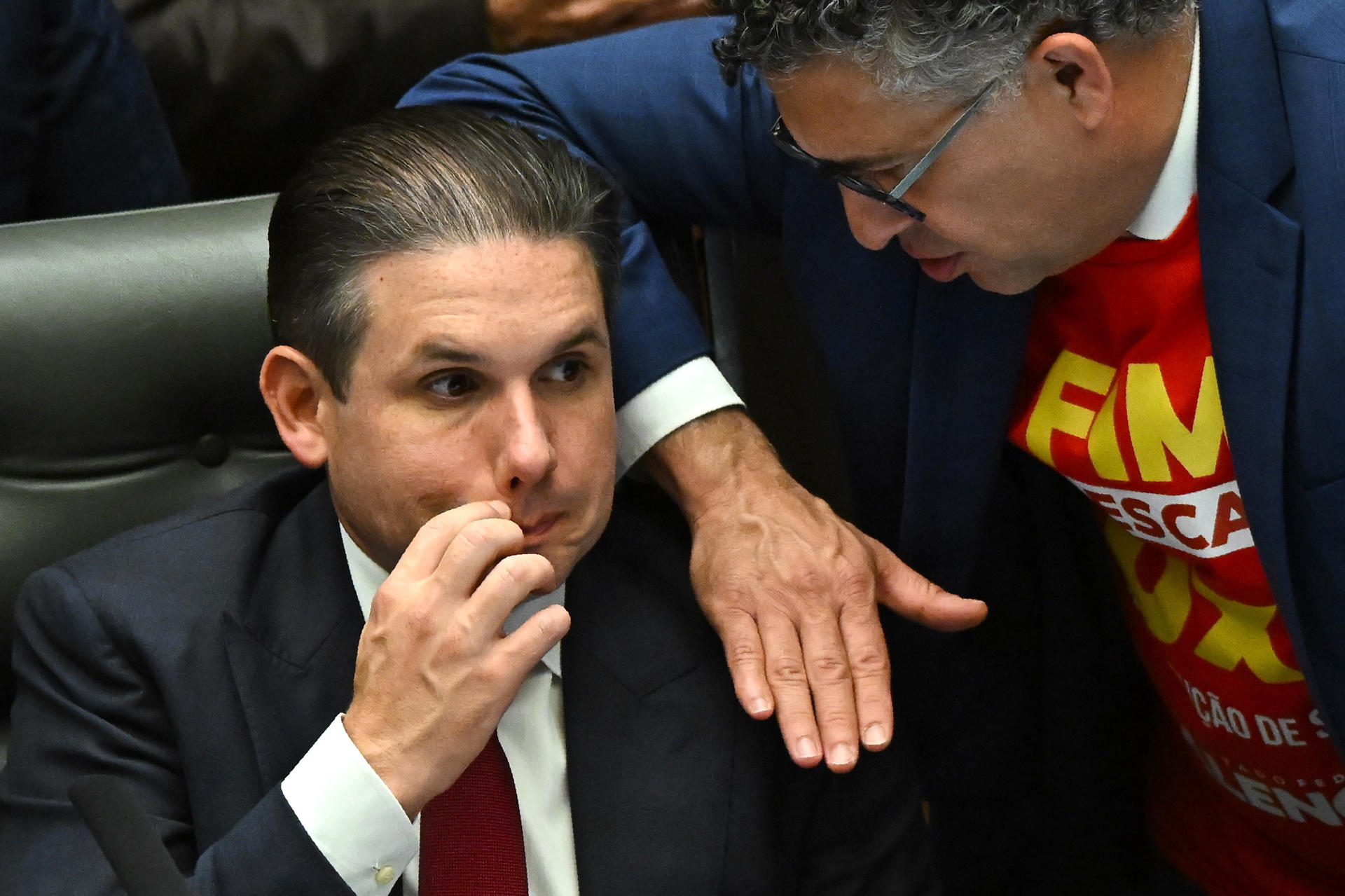 Como as investigações do Caso Master afetam a força de Hugo Motta na Câmara?