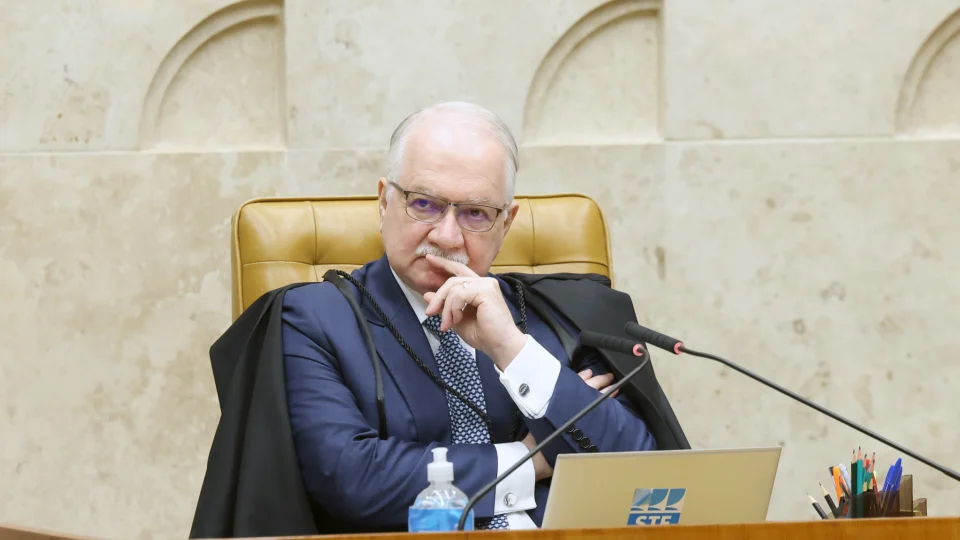 Fachin pede análise técnica antes de decidir relator do caso “Dark Horse”