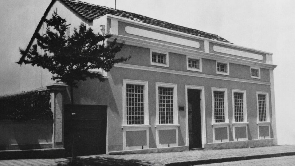 Como uma escola fundada em Curitiba se tornou a maior rede educacional protestante do Brasil