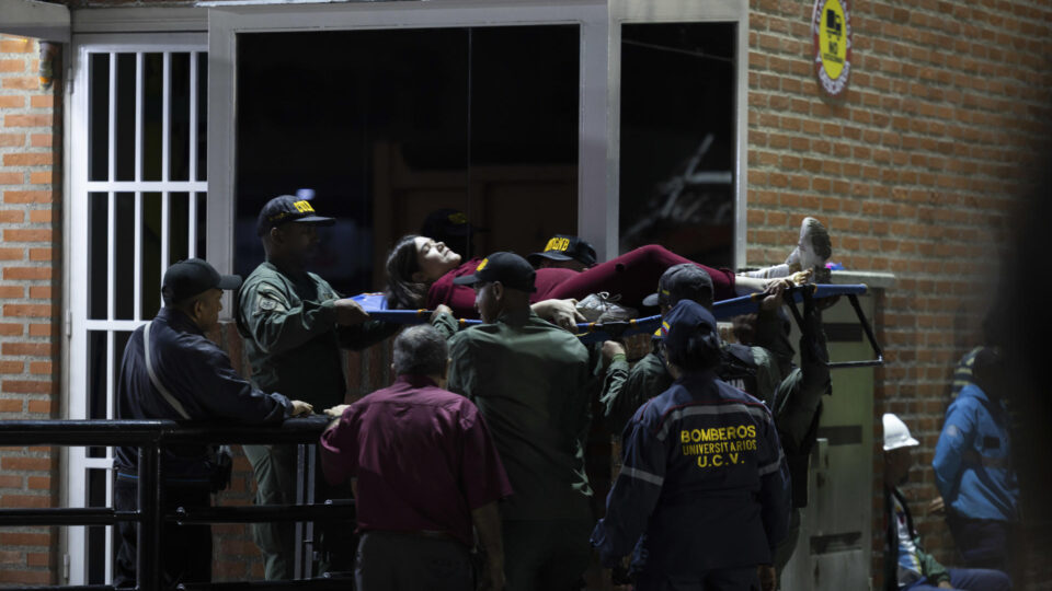 Da prisão nos EUA, Maduro pede união na Venezuela após terremotos