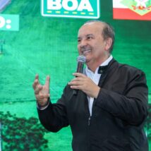 Os estados que caminham para definir governador em primeiro turno Governador de Santa Catarina, Jorginho Mello