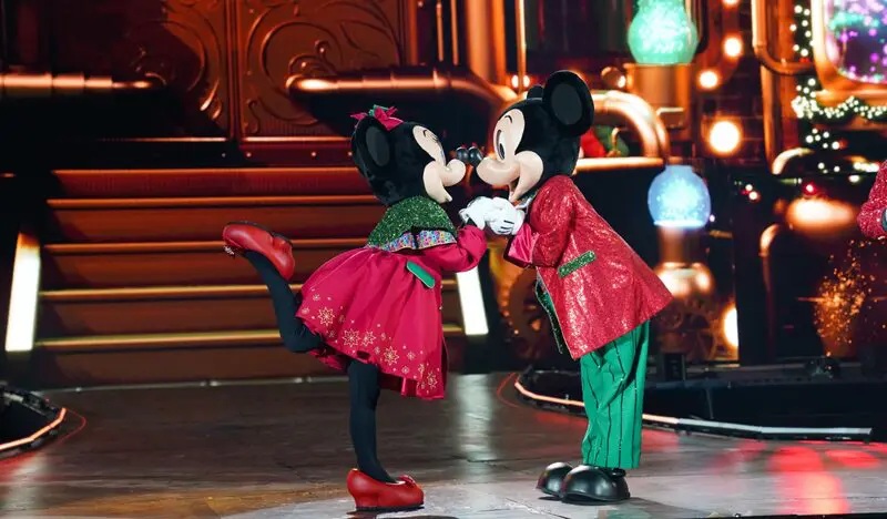 Espetáculo de Natal da Disney volta a Curitiba após atrair 1 milhão de pessoas