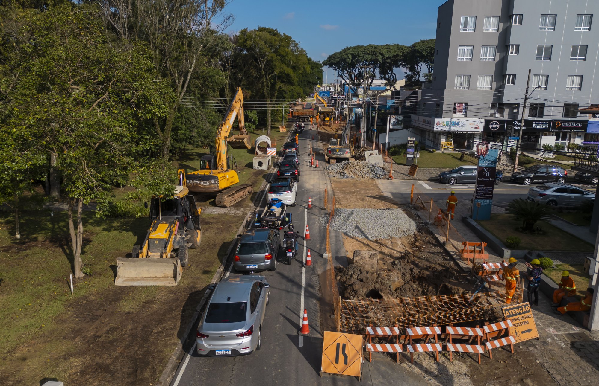 Corte de árvores na avenida Arthur Bernardes foi feito para as obras do Novo Inter 2.