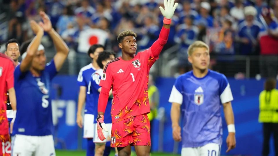 Goleiro Suzuki, do Japão