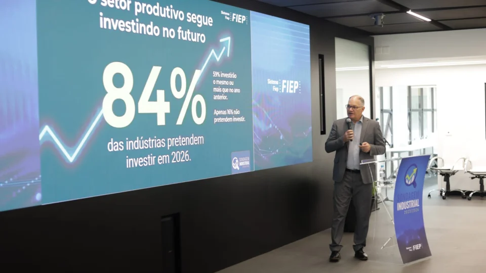 Apesar das incertezas, a maioria das indústrias planeja manter ou ampliar investimentos em 2026.
