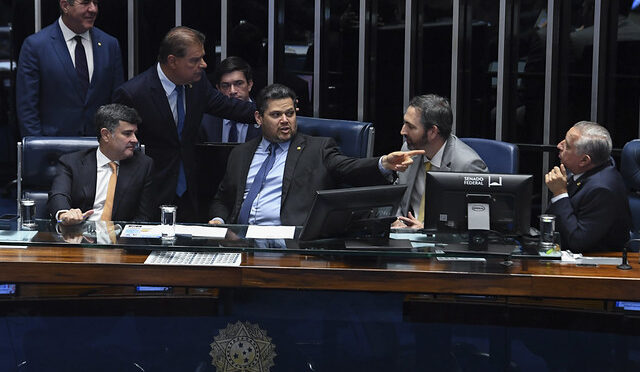 Senado vota nova “pauta-bomba” e governo prevê impacto de R$ 30 bilhões