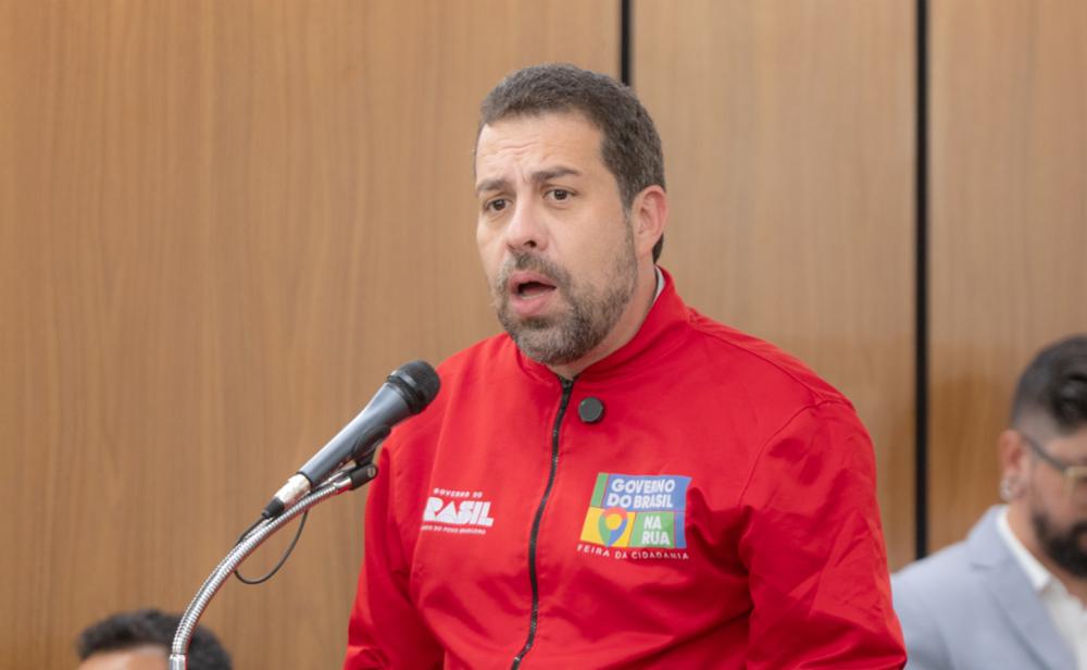 Boulos critica Alcolumbre por travar PEC do fim da escala 6×1: “brinca com fogo”