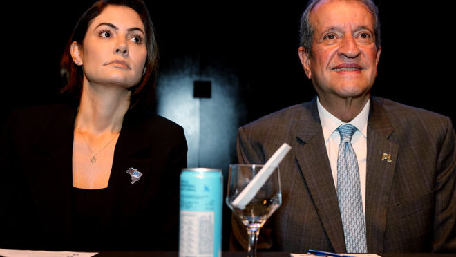 Valdemar busca reaproximar Michelle de Flávio em meio à crise no PL