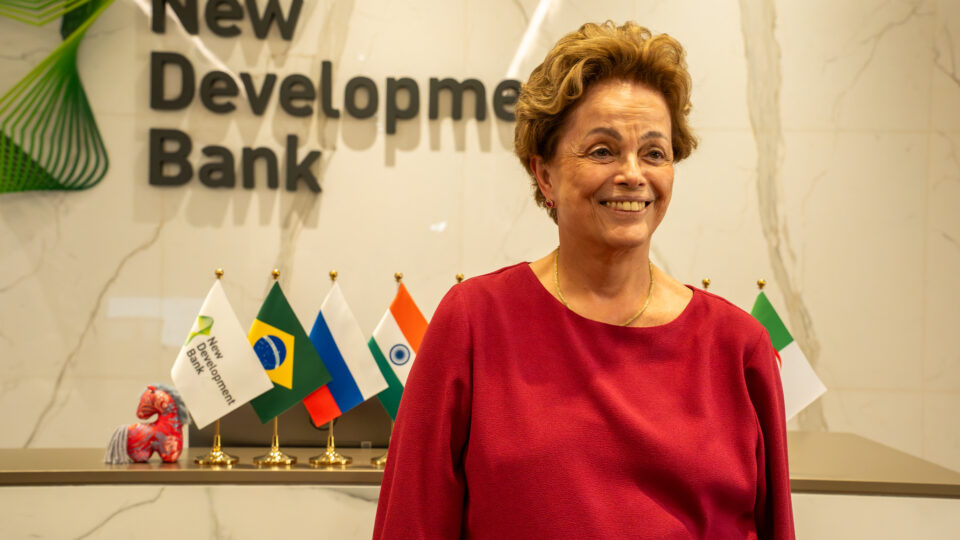 Dilma recebe honraria do governo da BA criada por Jaques Wagner
