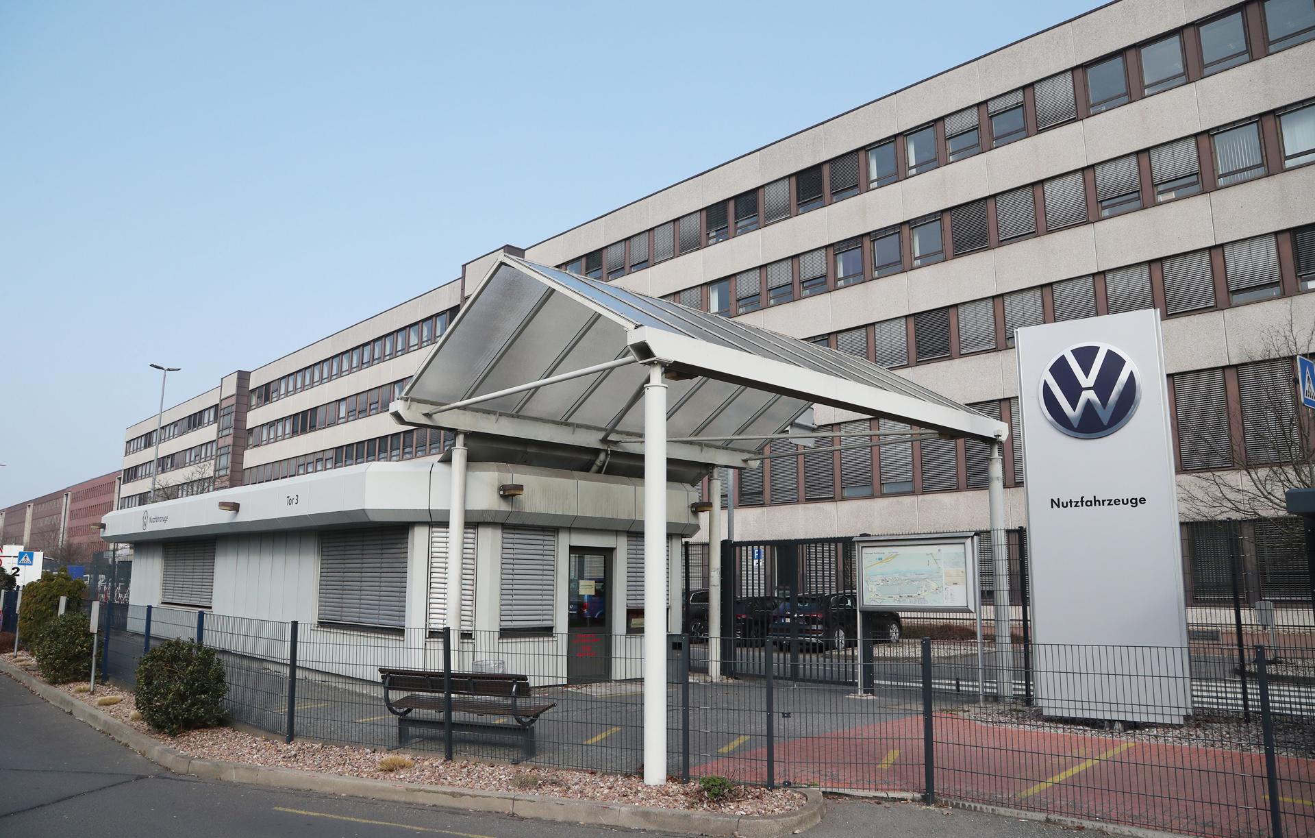 Por que a Volkswagen planeja cortar até 100 mil empregos no mundo?