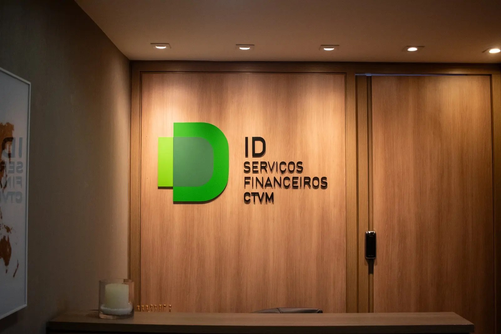Recepção da ID CTVM, instituição especializada no mercado de capitais. Segundo o diretor Rodrigo Balassiano, o crédito privado vive um novo ciclo de crescimento impulsionado pela diversificação de ativos e pela maior sofisticação dos investidores.