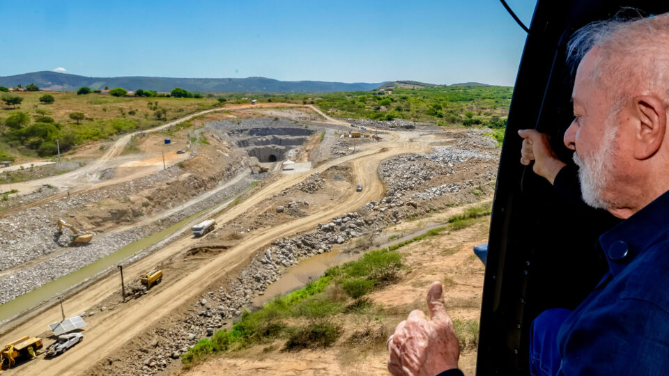 Lula inaugura obra de transposição do rio São Francisco sem água no RN