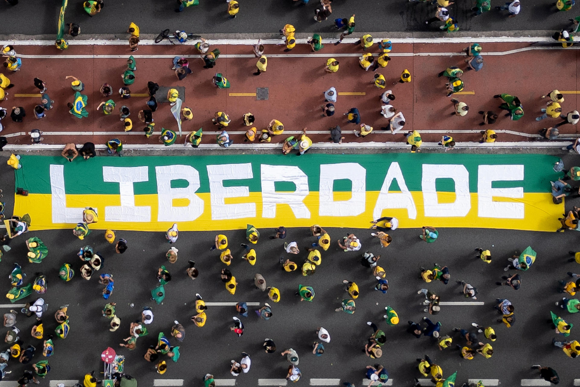 Levantamento analisou visão do eleitorado sobre temas de comportamento e economia e consolidou matriz ideológica.