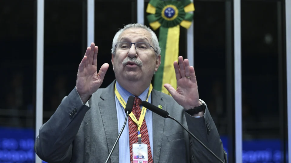 PDT indica sindicalista Antônio Neto para vaga de primeiro suplente em uma das pré-candidaturas ao Senado.