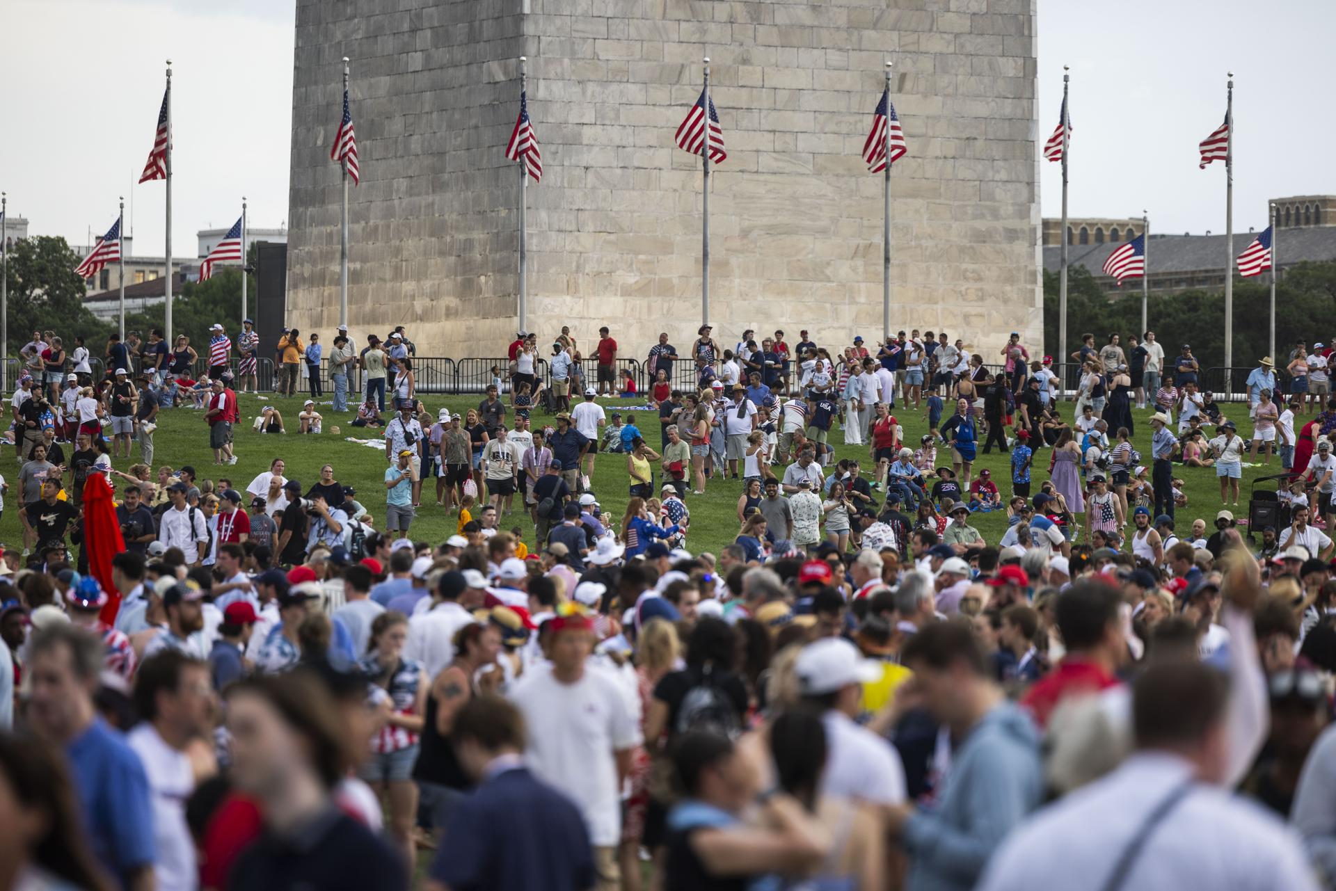 EUA celebram 250 anos da Independência com programação alterada pelo calor e mau tempo