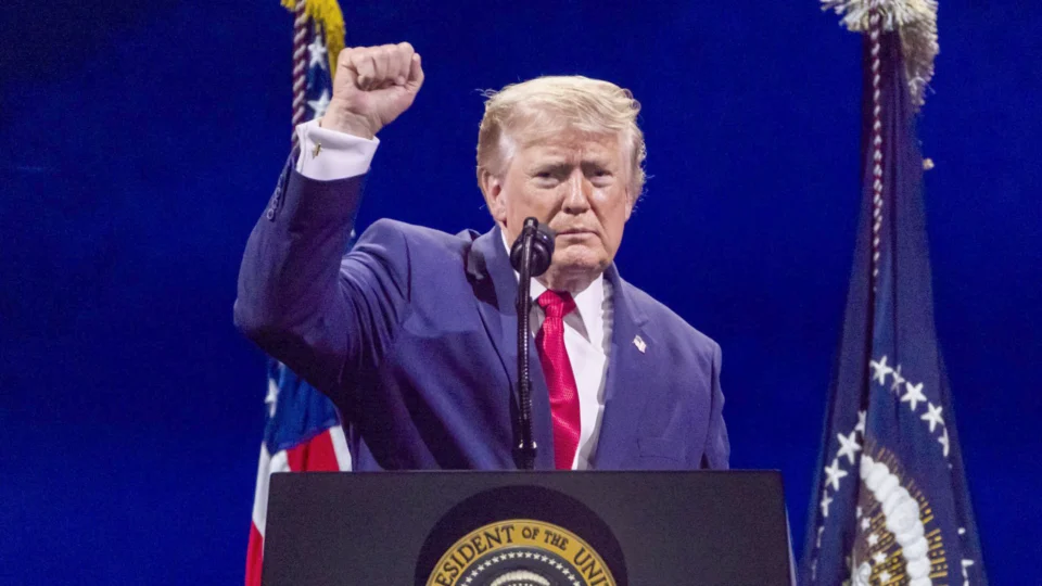 Presidente Donald Trump discursa na cerimônia dos 250 anos de fundação dos EUA.