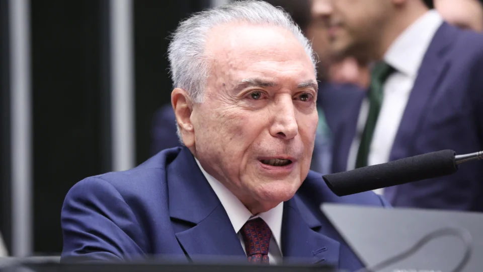 Ex-presidente diz que enfrentava pressão e que "não aplaude" a própria iniciativa de liberar apostas.