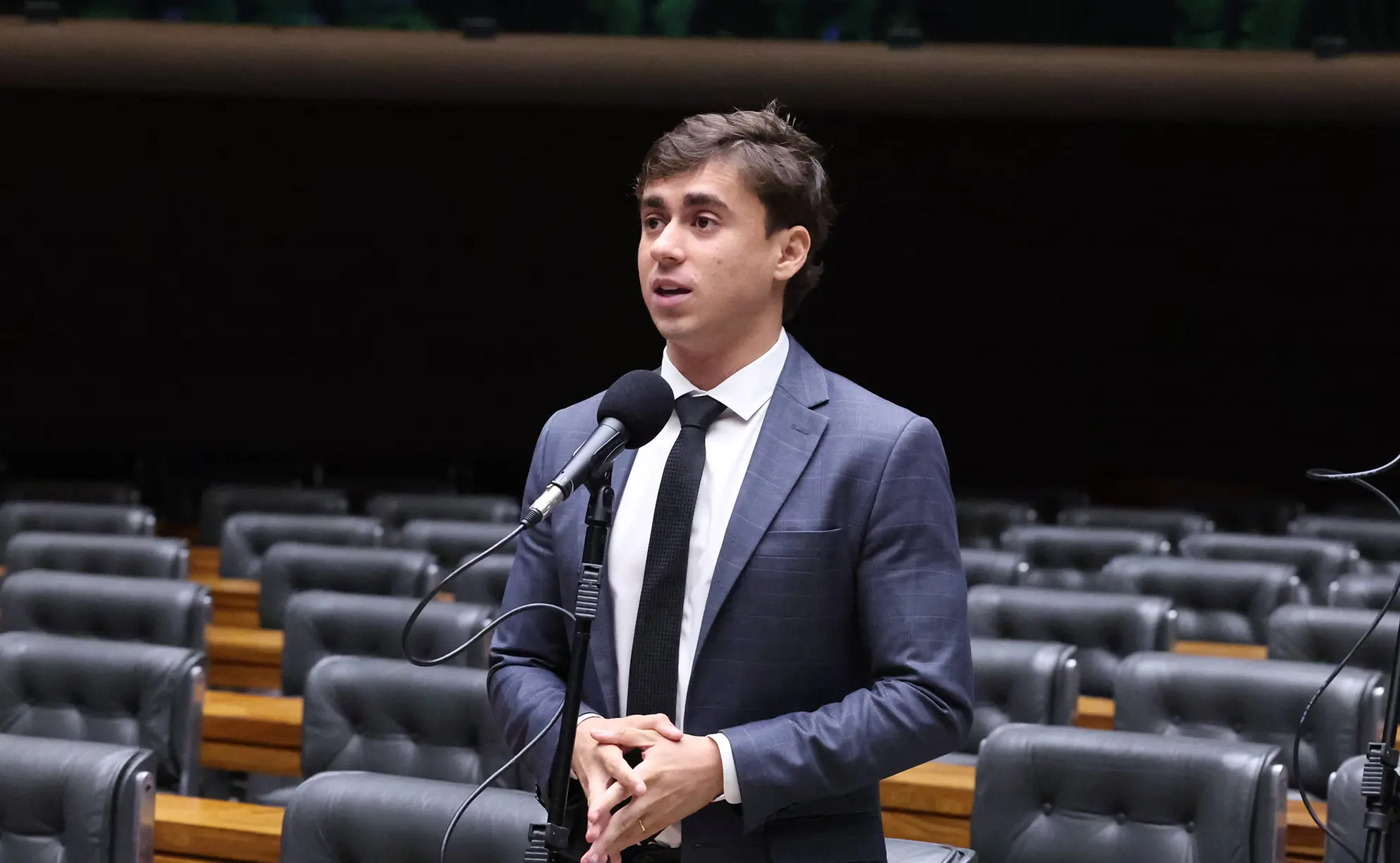 Deputado federal emitiu nota classificando informação de bastidores como "especulação".