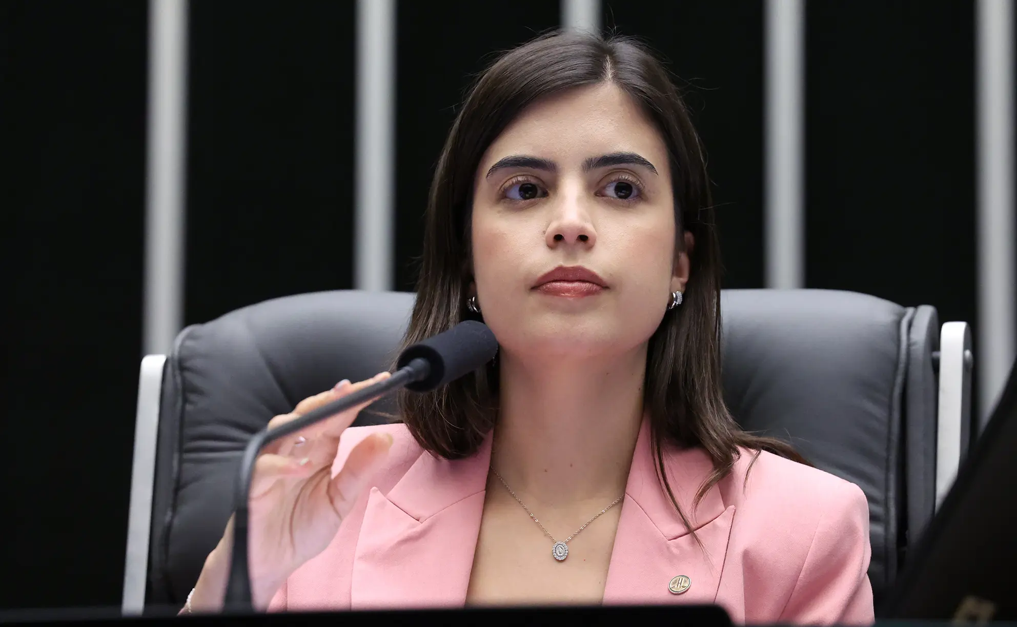 Parecer argumenta que proposta pode colocar representar ameaça à liberdade de expressão.