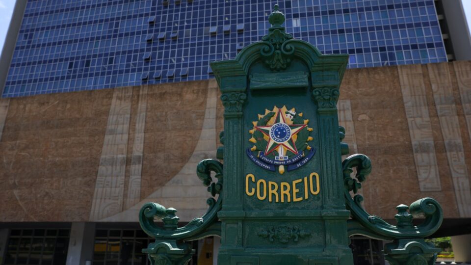 Banco do Brasil firma contrato de R$ 2,3 bilhões com os Correios