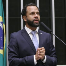 A esquerda encontra mais um inimigo imaginário: o “racismo científico” Projeto de lei Racismo Científico