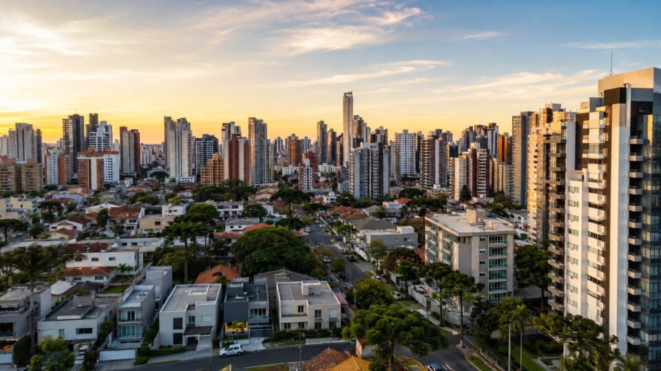 Curitiba: em quais bairros é possível alugar um imóvel por R$ 3 mil, R$ 5 mil e R$ 8 mil por mês