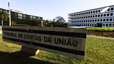 Relatório de auditoria revela manobra que poderia gerar aparência de sucesso em política pública.