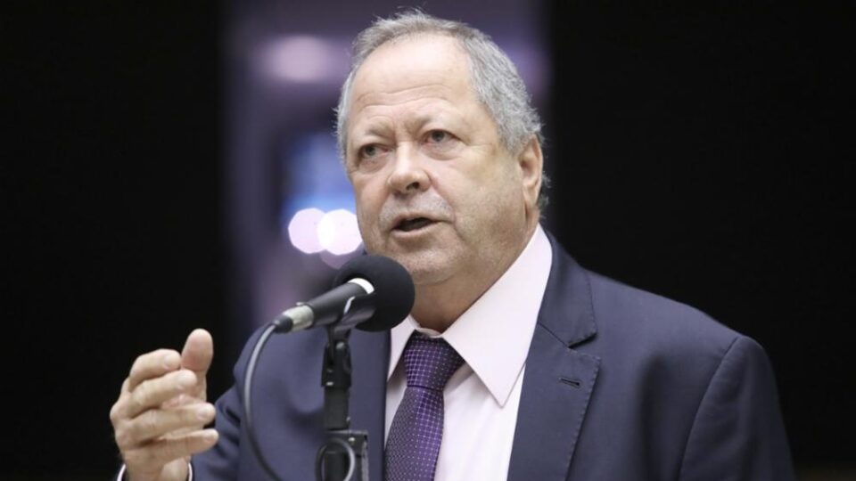 Chiquinho Brazão é alvo da PF por suspeita de desvio de emendas parlamentares