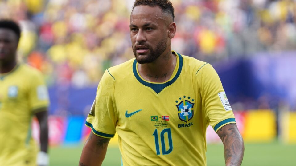 Por que a grande mídia odeia Neymar?