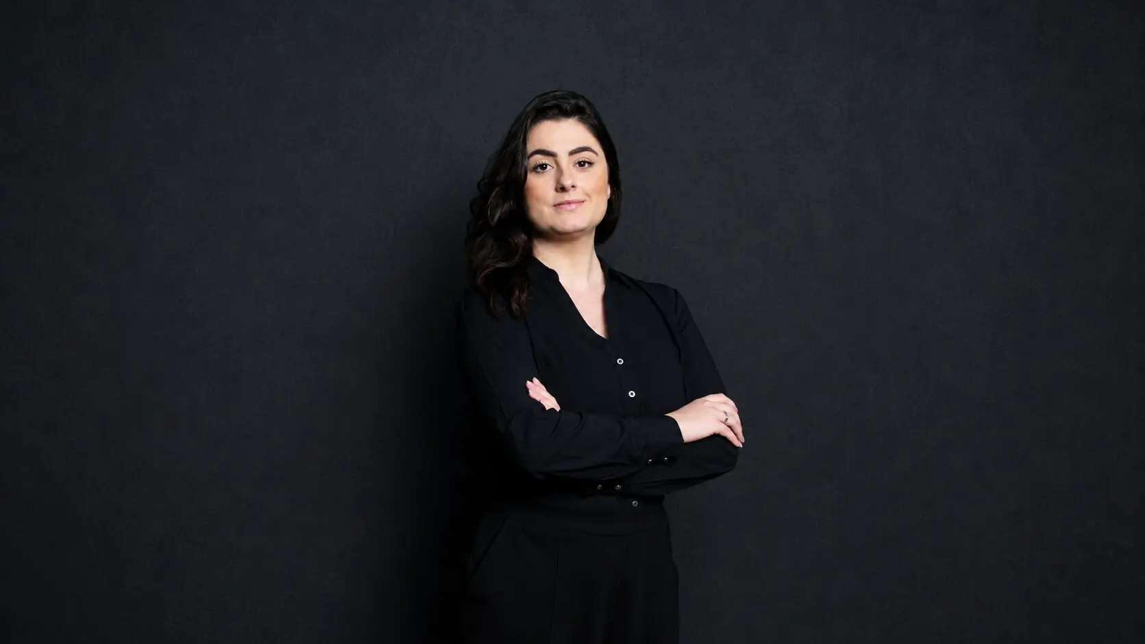 Isabela Marina Chiapetti Casagrande, advogada da SV Advocacia, acompanha as principais decisões dos tribunais superiores e atua na orientação de proprietários, síndicos e investidores em questões de Direito Imobiliário e Condominial, com foco na prevenção de conflitos e na segurança jurídica.