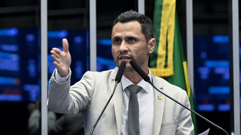 Republicanos insiste em Cleitinho para o governo de MG mesmo se PL lançar candidatura