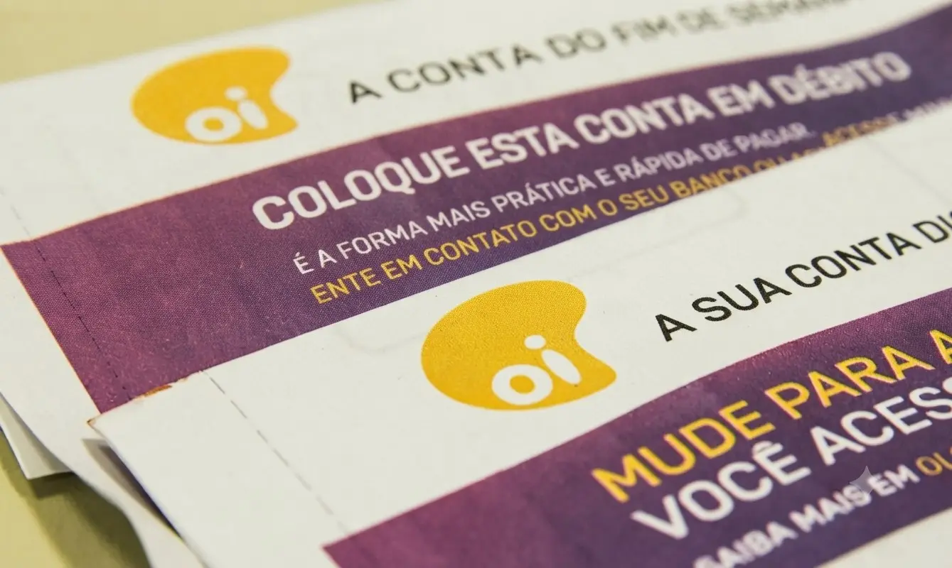 Caixa da Oi despenca 78% e administradora judicial prevê apagão em agosto