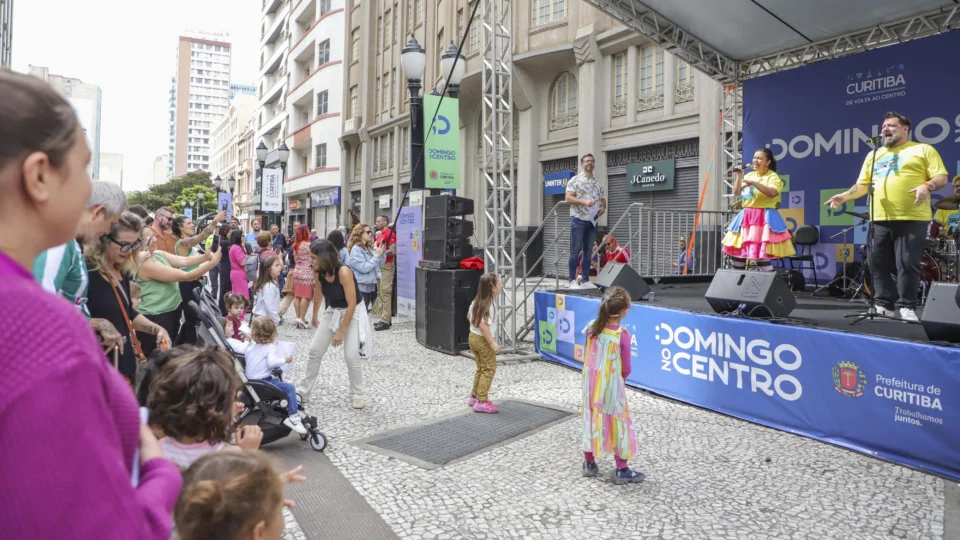 O Domingo no Centro amplia a programação da temporada com atrações culturais que convidam o público a redescobrir a região central da cidade.