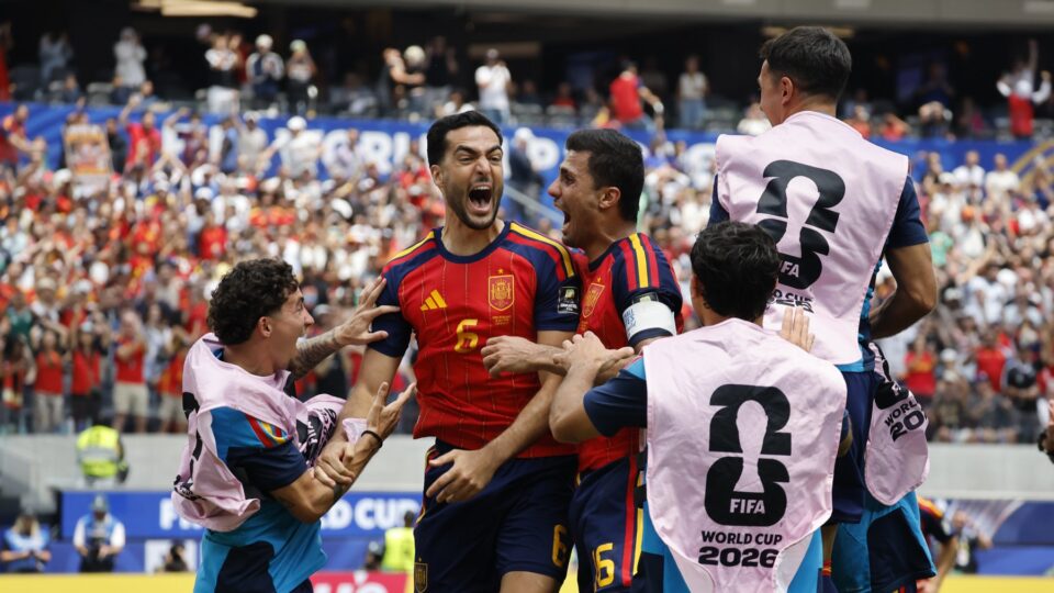 Espanha vence a Bélgica e vai à semifinal da Copa; veja quem joga no sábado