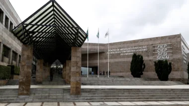 Reportagens sobre potencial industrial do Paraná foram reconhecidas na categoria Internet.