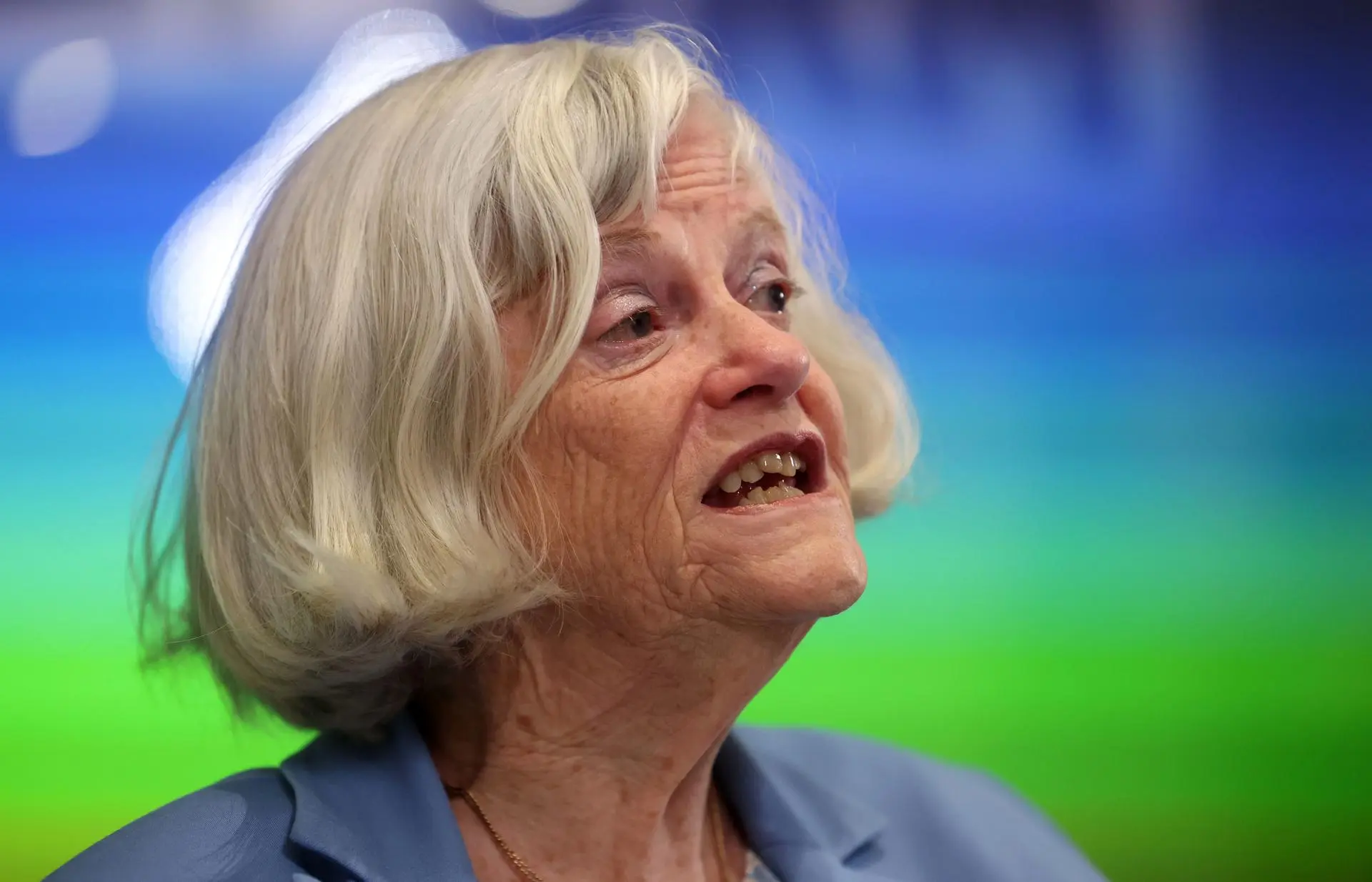 Ann Widdecombe atuou como ministra no governo britânico e tornou-se uma das principais representantes do conservadorismo no Reino Unido.