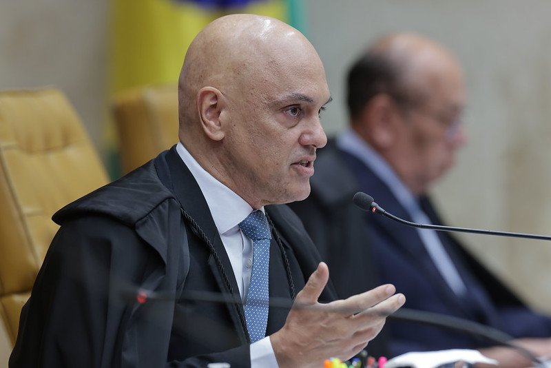 Moraes manda soltar ex-prefeito que foi preso com fuzil no carro