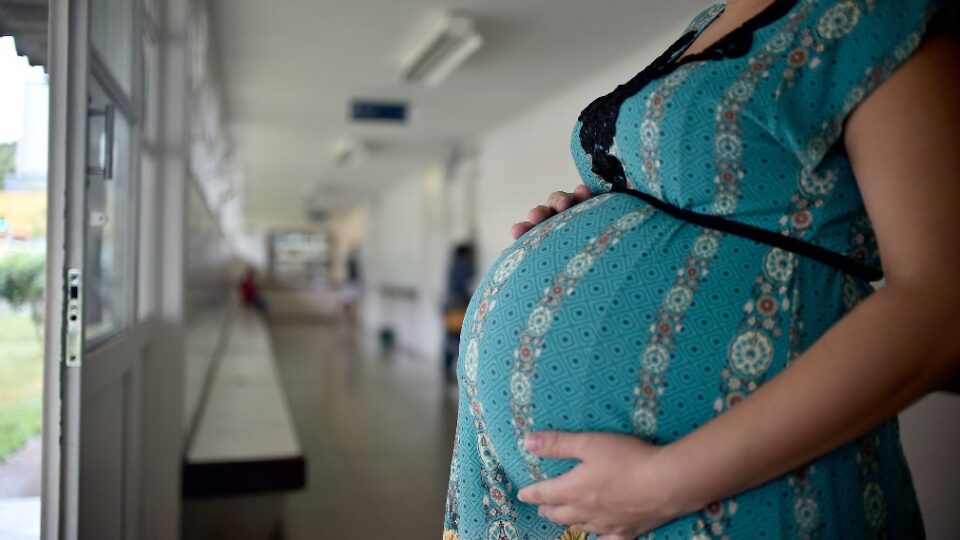 Por que o número de abortos legais no SUS dobrou nos últimos anos?