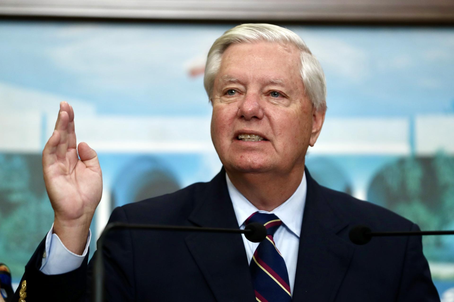 Lindsey Graham, senador republicano e aliado de Trump, morre aos 71 anos