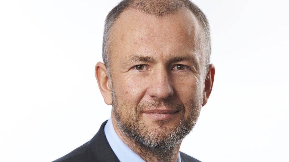 Quem é Andrey Melnichenko, o oligarca mais rico da Rússia que criticou Putin
