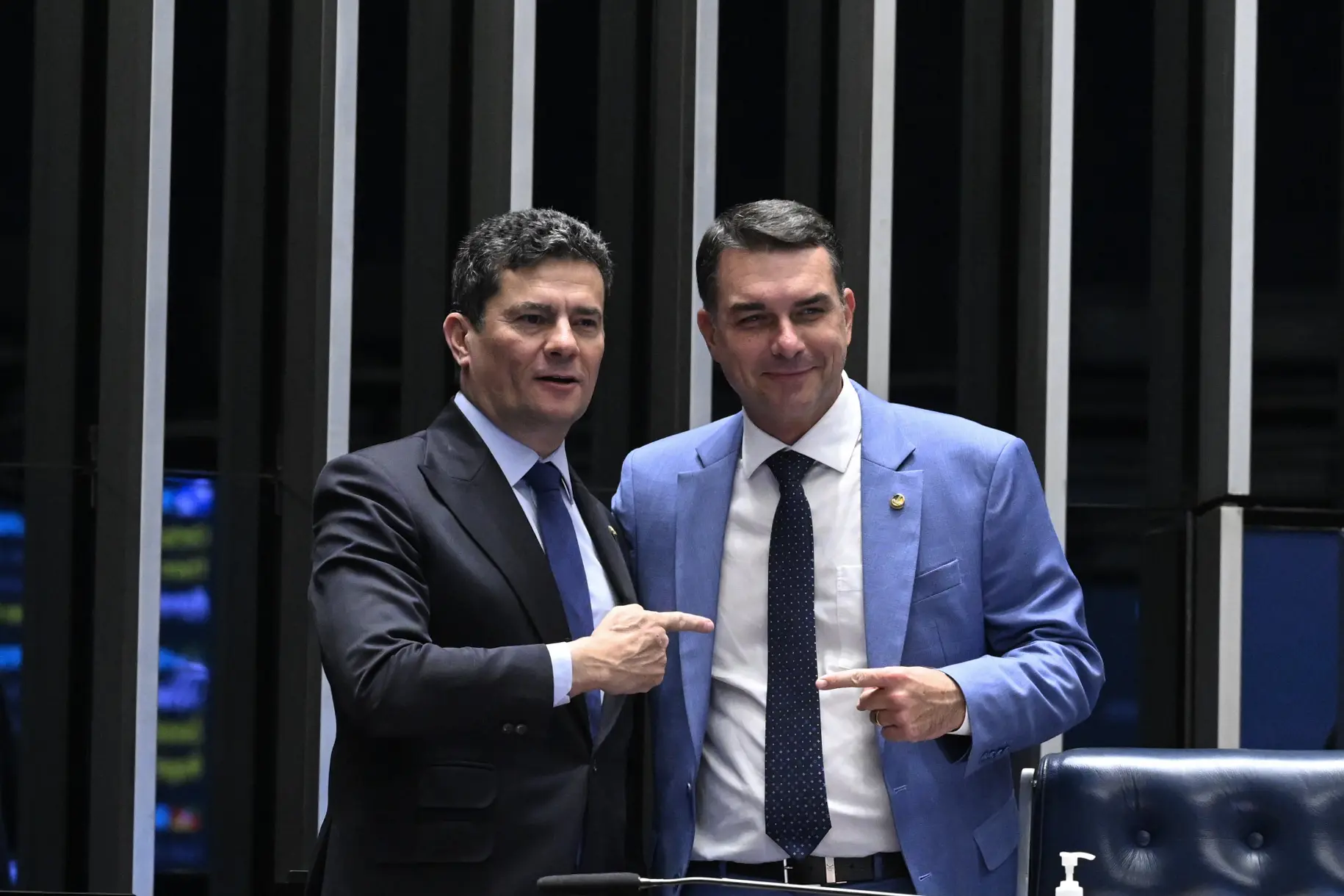 Senador alega que "falta proporcionalidade e legalidade" na última decisão de Moraes.