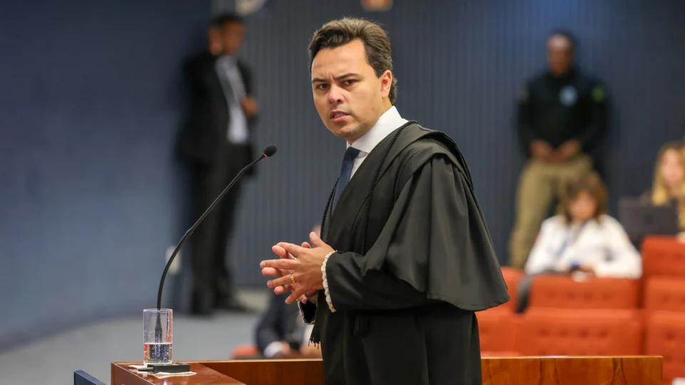Advogado diz que procedimento tem relação com atuação na defesa de Filipe Martins.