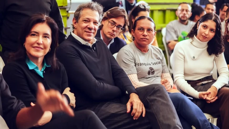 Viagens de pré-candidatos e convenção estadual em Campinas: PT prioriza pré-campanha no interior de São Paulo.