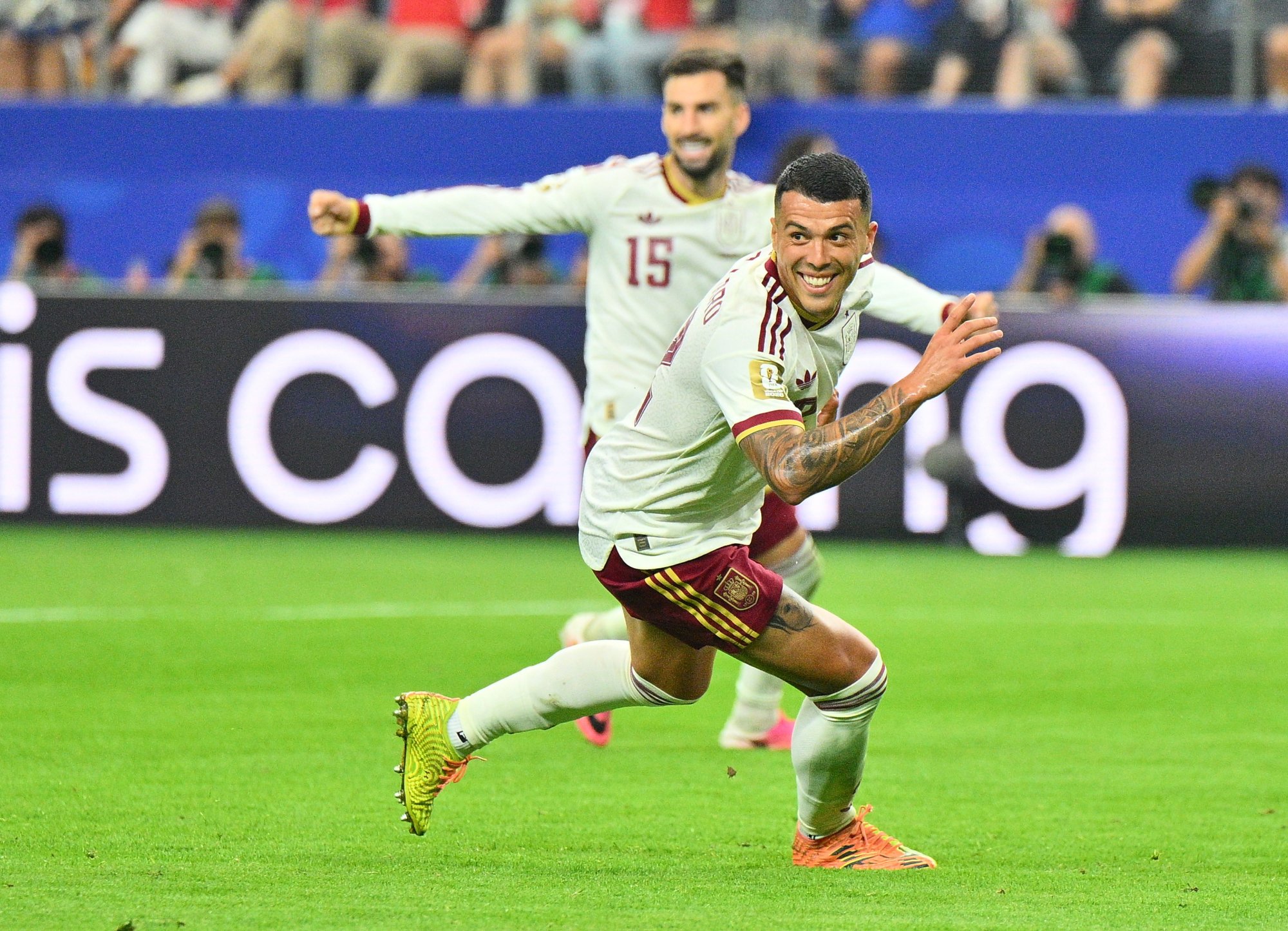 Espanha bate a França e está na final; Argentina pega a Inglaterra na quarta