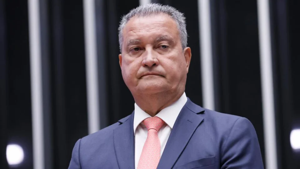 O ex-governador da Bahia, Rui Costa, presidia o Consórcio Nordeste quando a entidade contratou a Hempcare para fornecer respiradores