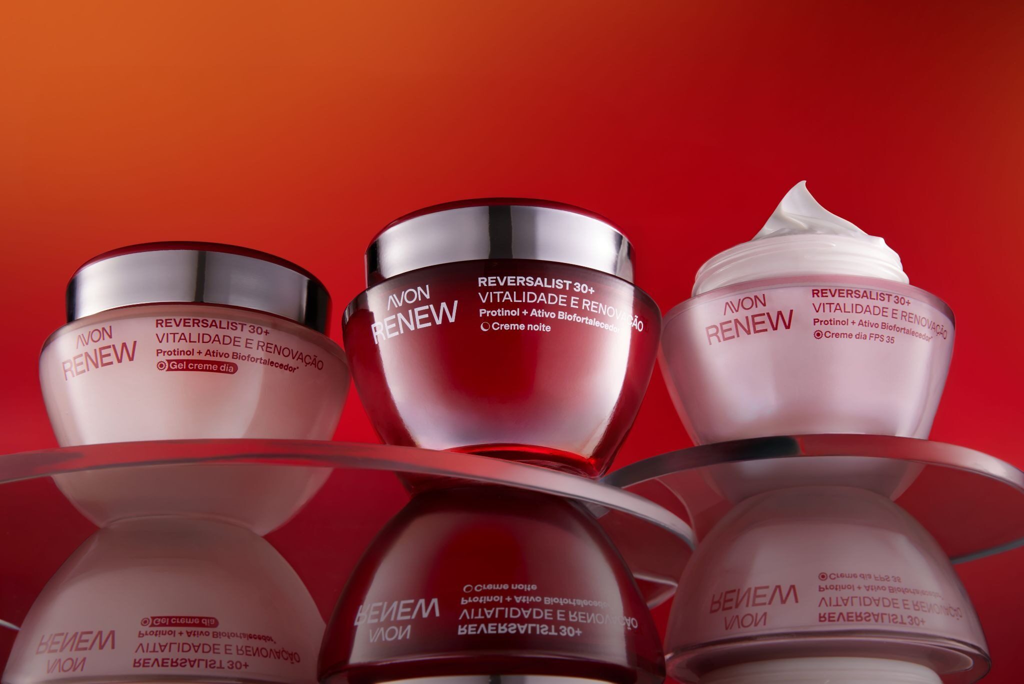 Produtos Avon passam a integrar o portfólio de 292 farmácias da Panvel, ampliando o acesso dos consumidores às linhas de skincare, cuidados corporais e capilares.