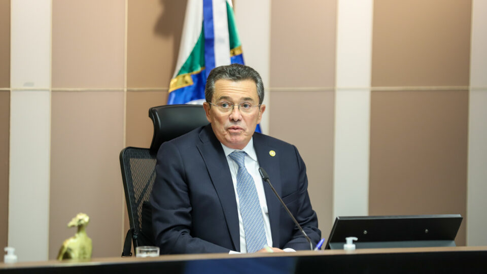 TCU autoriza acúmulo de remuneração acima do teto para servidores do Congresso e do próprio tribunal