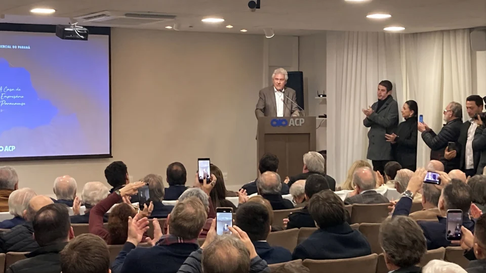 Pré-candidato pelo PSD à Presidência, Ronaldo Caiado participou de evento em Curitiba e afirmou que é o único capaz de vencer Lula