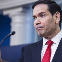 Marco Rubio acusa Lula de colocar “ego” acima de acordo sobre tarifaço Marco Rubio acusa Lula de colocar “ego” acima dos brasileiros após novo tarifaço